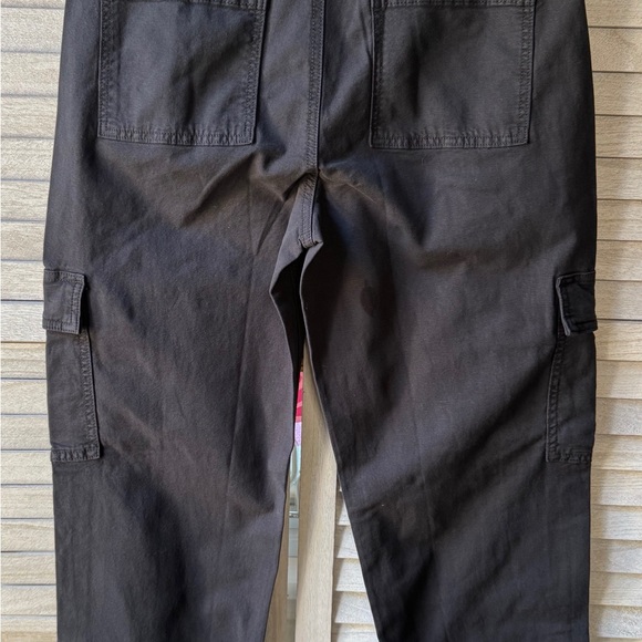 American Eagle Outfitters Women’s  Black Cargo Pants. Size 8. NWT. Streetwear - Picture 5 of 16